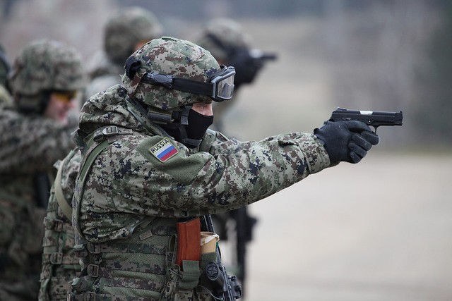 Cảnh sát, lính đặc nhiệm quân đội Nga trình diễn tại Intepolitex-2012